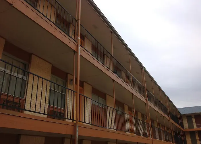 Express Worth Motel *